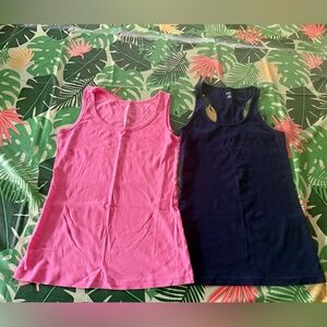 St John’s Bay Pink ANA Navy Blue 2 Tank Tops S Small Summer